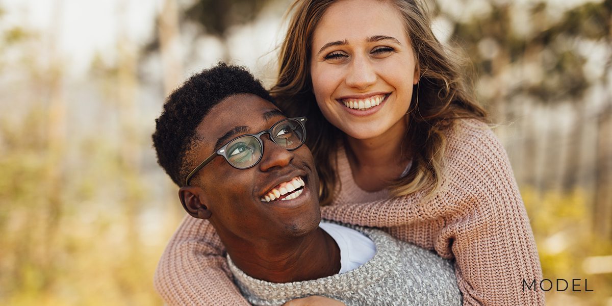 Models With Healthy Gums